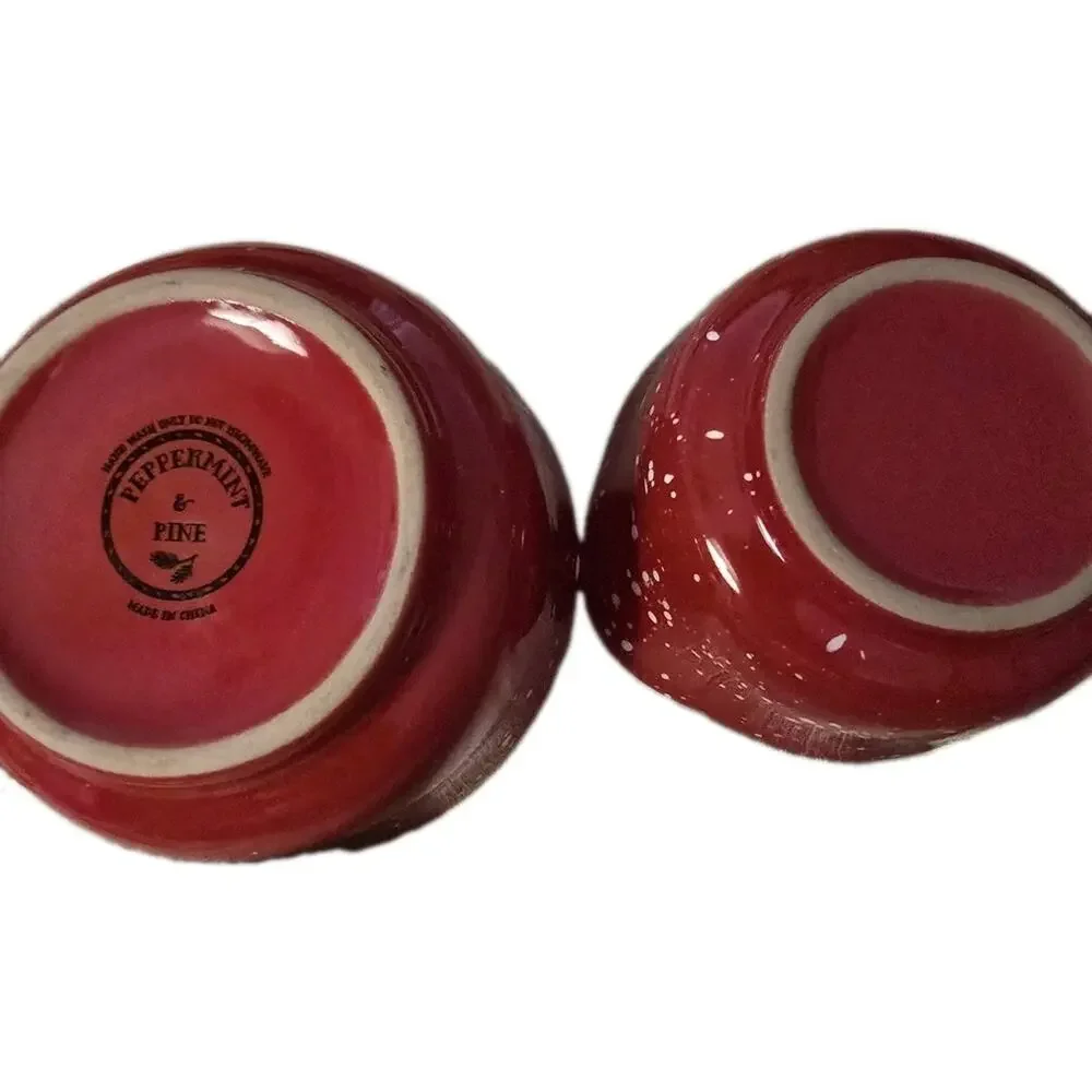 Peppermint & Pine Christmas Speckle Measuring Cups 4 piece Red
